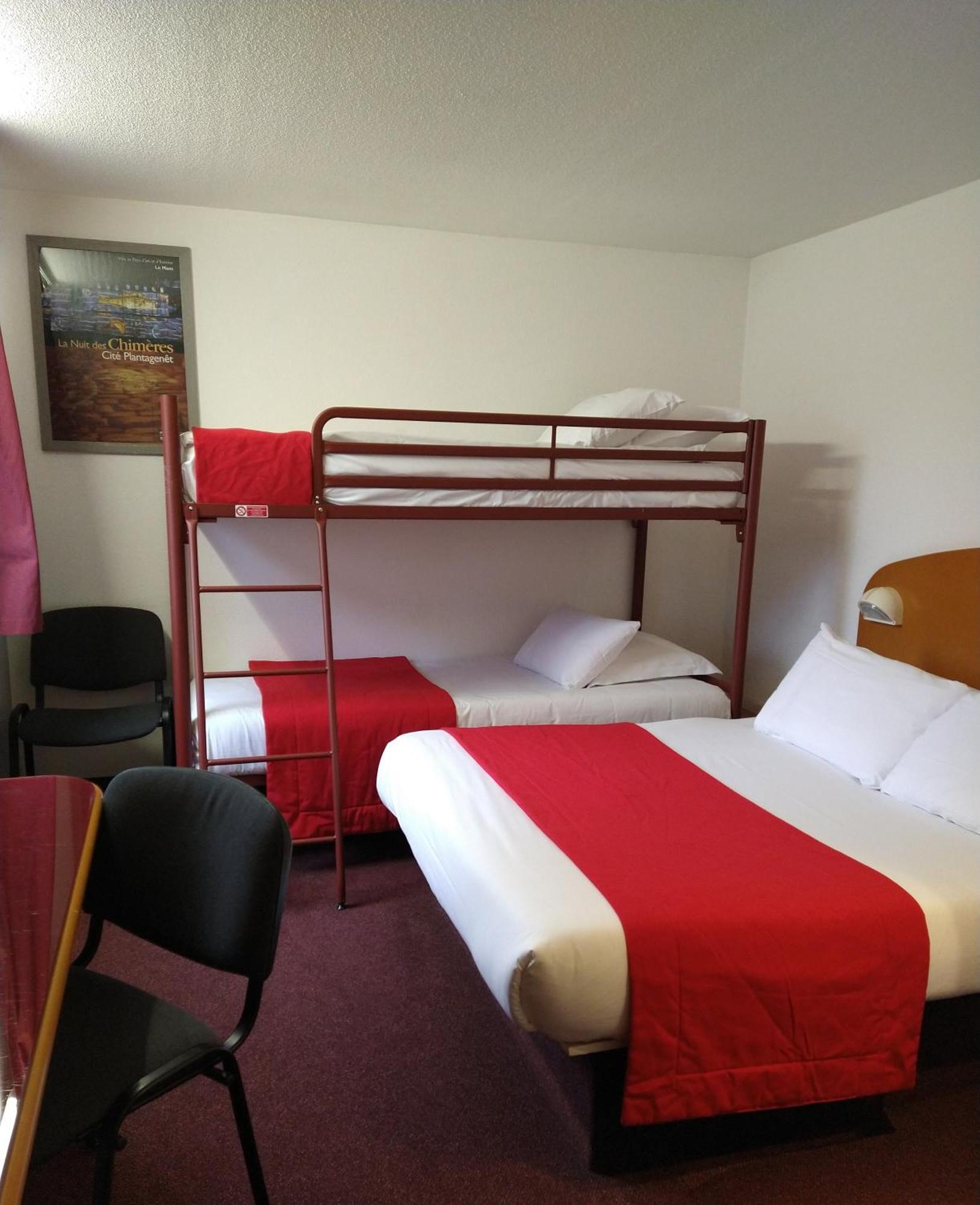 Quick Palace Le Mans Saint Saturnin Bagian luar foto